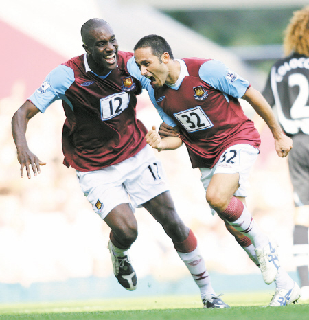 纳斯达克赛第三轮击败中网亚军郑洁闯入16强