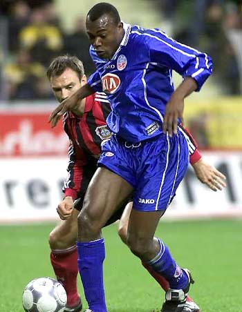 面临巨大压 面临巨大压